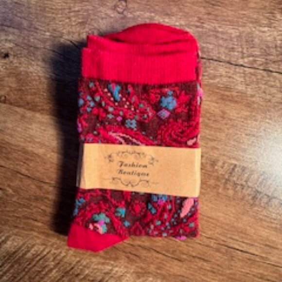 Four Pairs of Fun Socks--New - Picture 8 of 9